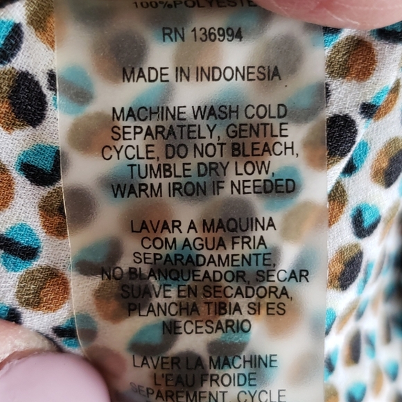 Geometric Multi-color & Design Tunic Blouse, Large - Picture 8 of 8